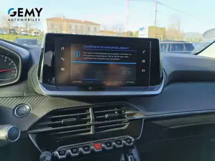 Photo 64 Peugeot 208  PureTech 100 S&S EAT8