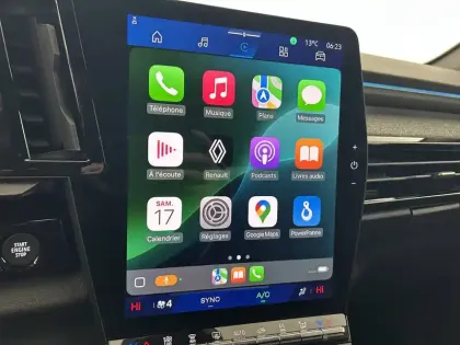 Photo 34 Renault Espace  E-Tech full hybrid 200 GSR2