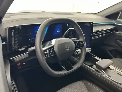 Photo 18 Renault Espace  E-Tech full hybrid 200 GSR2