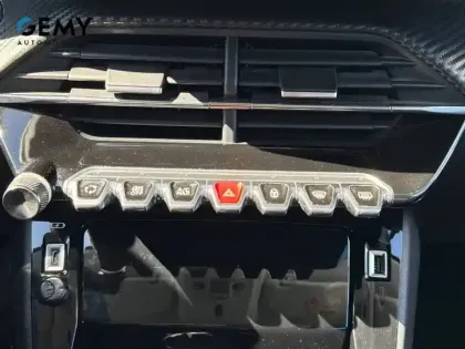 Photo 19 Peugeot 208  BlueHDi 100 S&S BVM6