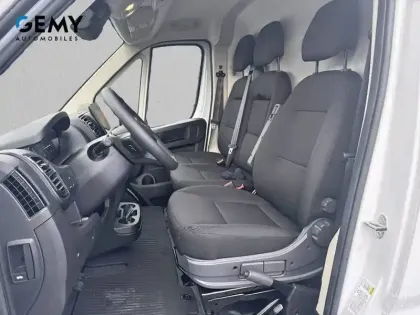 Photo 8 Peugeot Boxer  FGN TOLE 3.5 T D L3H2 140 CH AUT.