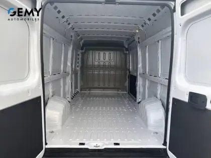 Photo 5 Peugeot Boxer  FGN TOLE 3.5 T D L3H2 140 CH AUT.