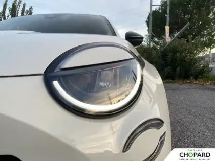 Photo 6 Fiat 600 e 54 kWh 156 ch