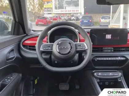 Photo 33 Fiat 600 e 54 kWh 156 ch