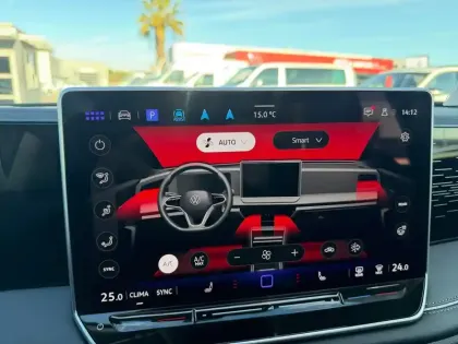 Photo 20 Volkswagen Tiguan  2.0 TDI 150ch DSG7