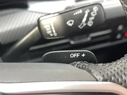 Photo 16 Volkswagen Golf  2.0 TDI SCR 150 DSG7