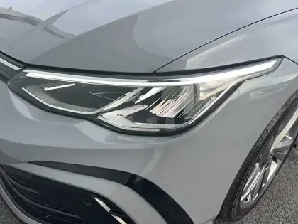 Photo 29 Volkswagen Golf  2.0 TDI SCR 150 DSG7