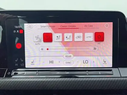 Photo 45 Volkswagen Golf  2.0 TDI SCR 150 DSG7