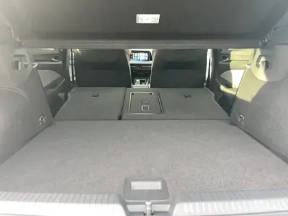 Photo 37 Volkswagen Golf  2.0 TDI SCR 150 DSG7