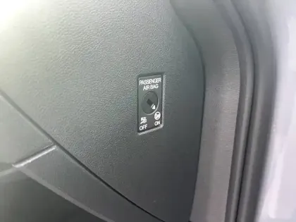 Photo 33 Volkswagen Golf  2.0 TDI SCR 150 DSG7