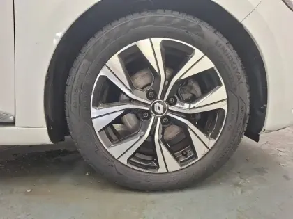 Photo 23 Renault Clio  SOCIETE BLUE DCI 100