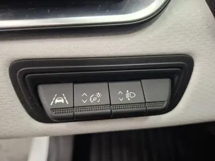 Photo 17 Renault Clio  SOCIETE BLUE DCI 100