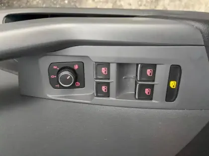 Photo 11 Volkswagen T-cross  1.0 TSI 115 Start/Stop DSG7