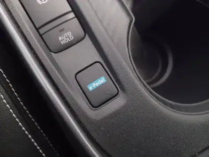 Photo 47 Nissan Juke  HYBRID 143