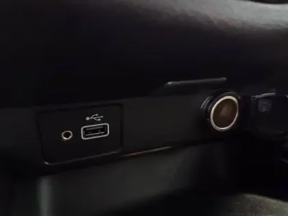 Photo 42 Nissan Juke  HYBRID 143