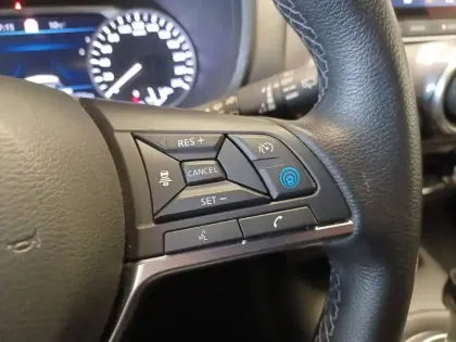 Photo 30 Nissan Juke  HYBRID 143