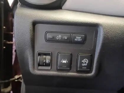 Photo 23 Nissan Micra  IG-T 100 Xtronic