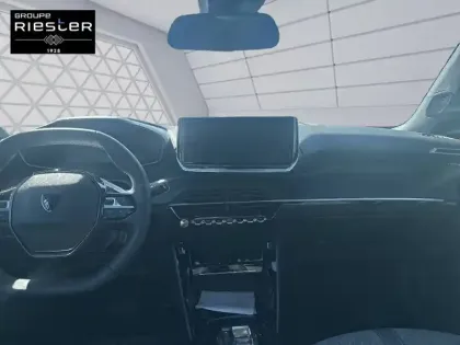 Photo 7 Peugeot 2008  Electrique 50 kWh 136 ch