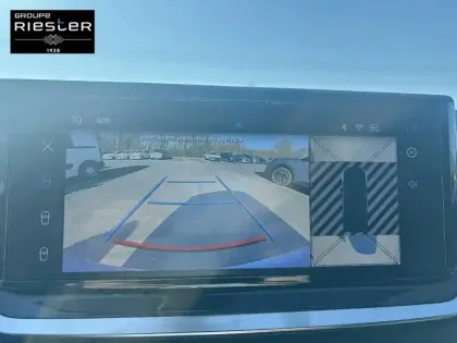 Photo 14 Peugeot 2008  Electrique 50 kWh 136 ch