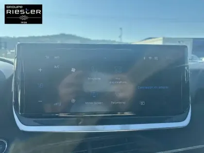 Photo 39 Peugeot 2008  Electrique 50 kWh 136 ch