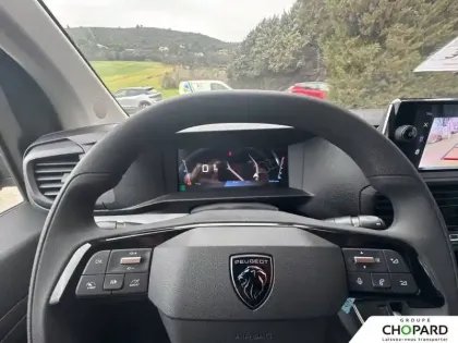 Photo 16 Peugeot Expert  FGN M DIESEL 150 CH AUTOMATIQUE