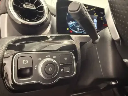 Photo 21 Mercedes CLA  Coupé 180 d 8G-DCT