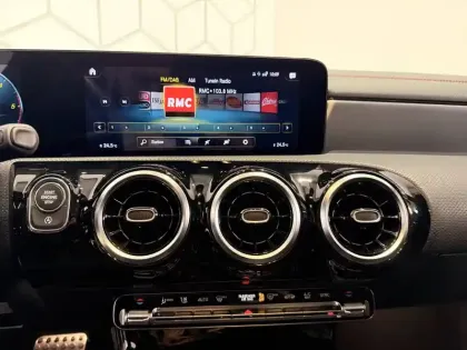 Photo 17 Mercedes CLA  Coupé 180 d 8G-DCT