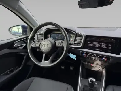 Photo 12 Audi A1  Sportback 25 TFSI 95 ch BVM5