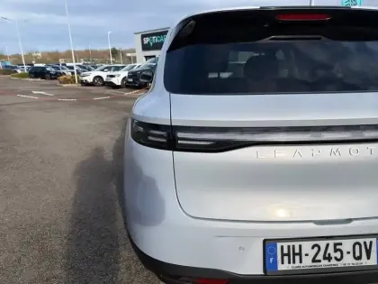 Photo 16 Leapmotor B10  BEV 67.1 kWh - 160 kW