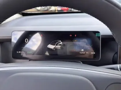 Photo 23 Leapmotor B10  BEV 67.1 kWh - 160 kW