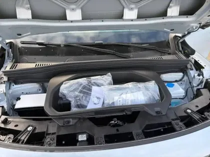 Photo 25 Leapmotor B10  BEV 67.1 kWh - 160 kW