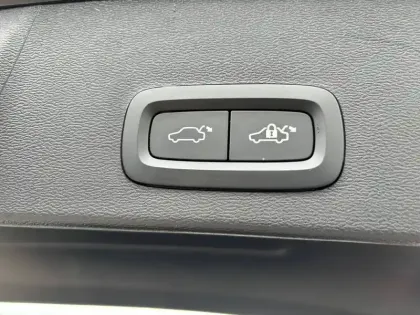 Photo 20 Volvo Xc40  B3 163 ch DCT7