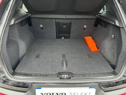 Photo 19 Volvo Xc40  B3 163 ch DCT7