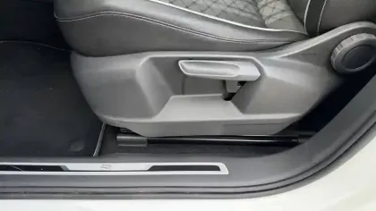 Photo 9 Volkswagen Tiguan  1.5 TSI 150ch DSG7