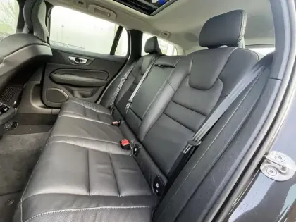 Photo 12 Volvo V60 Gén. II Ph1 NG2 Ultra Style Dark 5