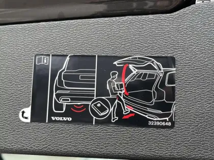 Photo 10 Volvo V60 Gén. II Ph1 NG2 Ultra Style Dark 5