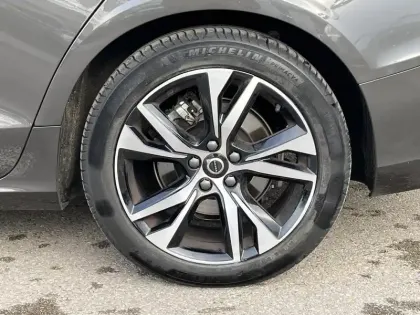 Photo 6 Volvo V60 Gén. II Ph1 NG2 Ultra Style Dark 5