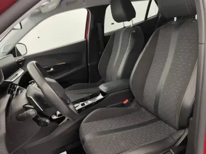 Photo 34 Peugeot 2008  PureTech 130 S&S EAT8