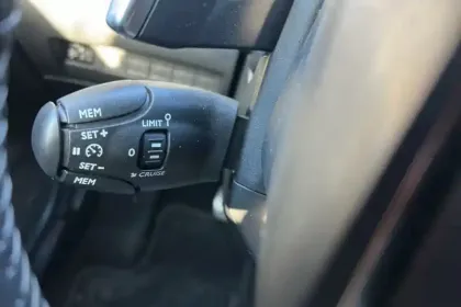 Photo 15 Peugeot 2008  PureTech 130 S&S EAT8