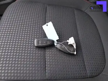 Photo 18 Ford Kuga  2.5 Duratec 190 ch FlexiFuel FHEV E85 Powershift