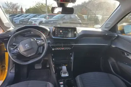 Photo 15 Peugeot 208  Electrique 50 kWh 136ch