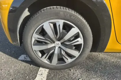 Photo 36 Peugeot 208 Gén. II Ph1 NG Active 5