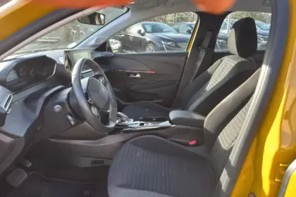 Photo 66 Peugeot 208  Electrique 50 kWh 136ch