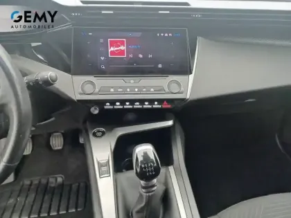 Photo 13 Peugeot 308  SW PureTech 110ch S&S BVM6