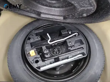 Photo 20 Peugeot 208 Gén. II Ph2 GT 5