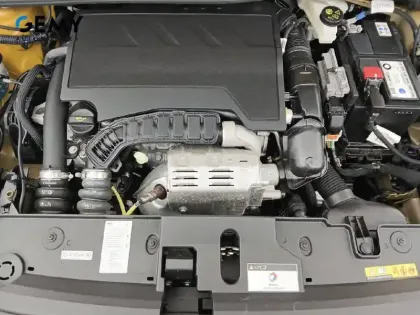 Photo 33 Peugeot 208  PureTech 100 S&S BVM6