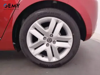 Photo 27 Renault Clio  E-Tech 140