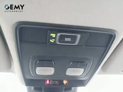 Photo 33 Renault Clio  E-Tech 140