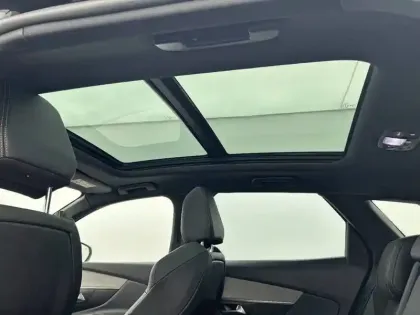 Photo 18 Peugeot 3008  Hybrid 225 e-EAT8