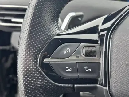 Photo 25 Peugeot 3008  Hybrid 225 e-EAT8